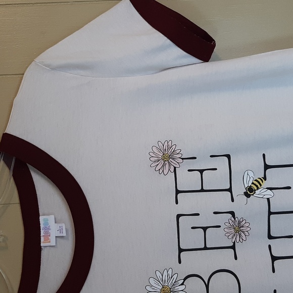LaRoe Cream Tee Shirt Size L with Maroon Trim and Floral Accent, Honey Bees - Picture 4 of 11